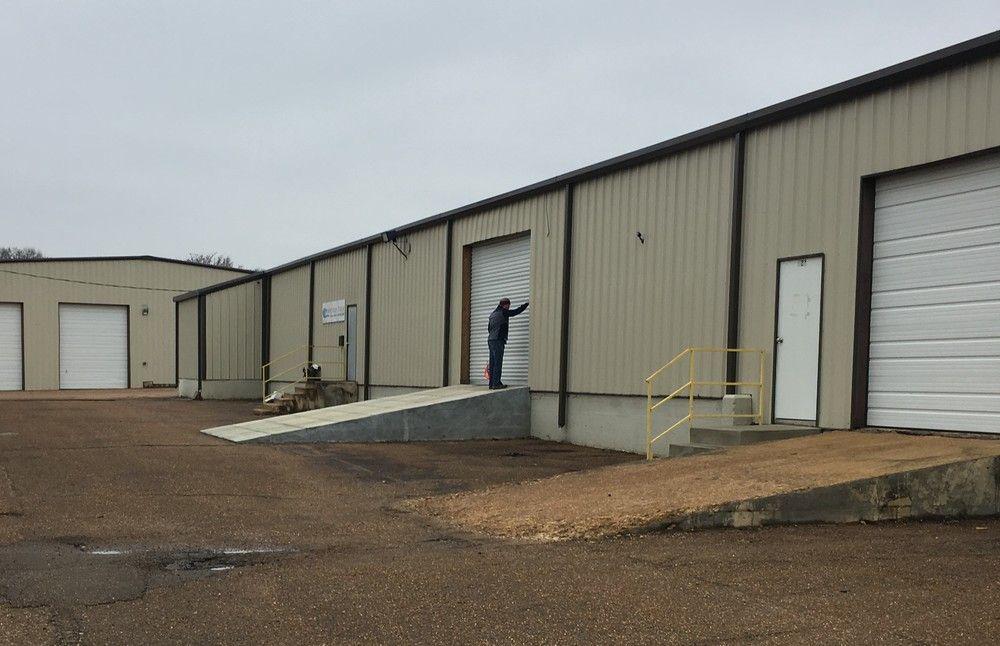 9373 Macon Rd, Cordova, TN 38016